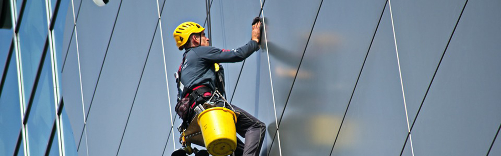 INDUSTRIAL CLEANING & MOUNTAIN CLIMBING & ROPE ACCESS